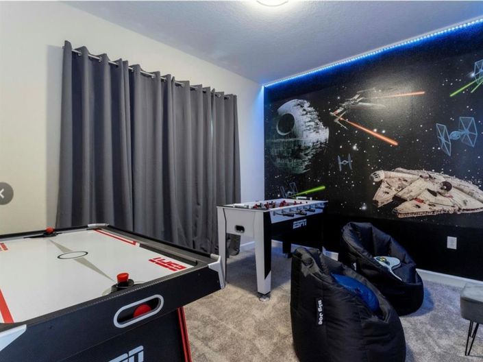 Image No.18-5 Bed Townhouse for sale