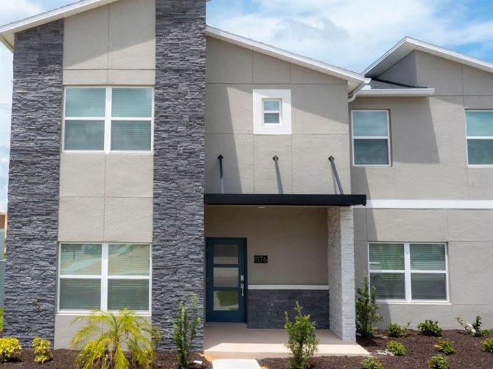 Image No.2-5 Bed Townhouse for sale