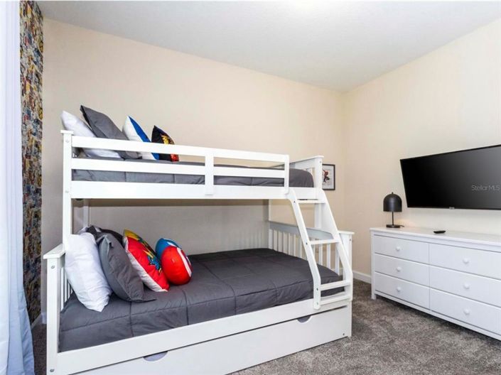 Image No.20-5 Bed Townhouse for sale