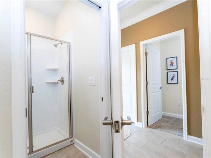 Image No.25-5 Bed Townhouse for sale