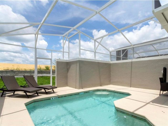 Image No.36-5 Bed Townhouse for sale