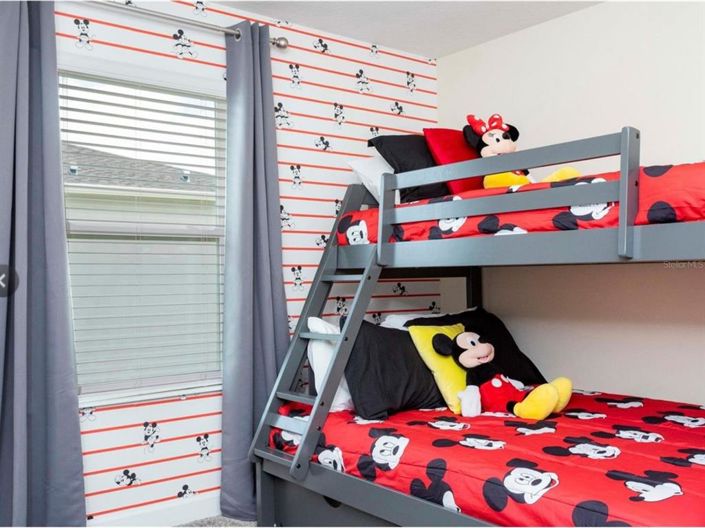 Image No.47-5 Bed Townhouse for sale