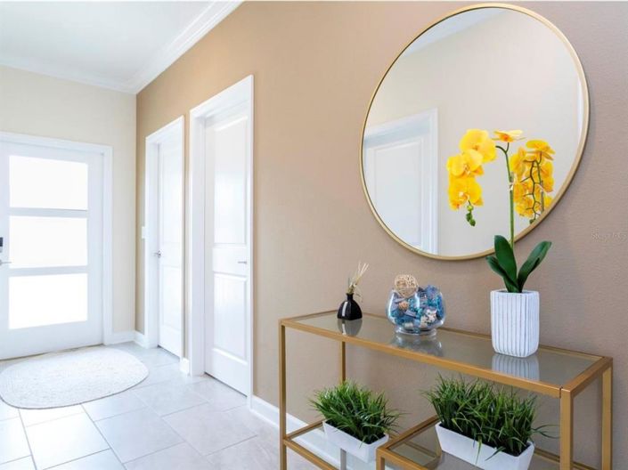 Image No.5-5 Bed Townhouse for sale