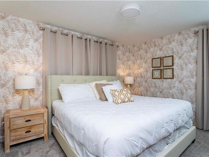 Image No.52-5 Bed Townhouse for sale