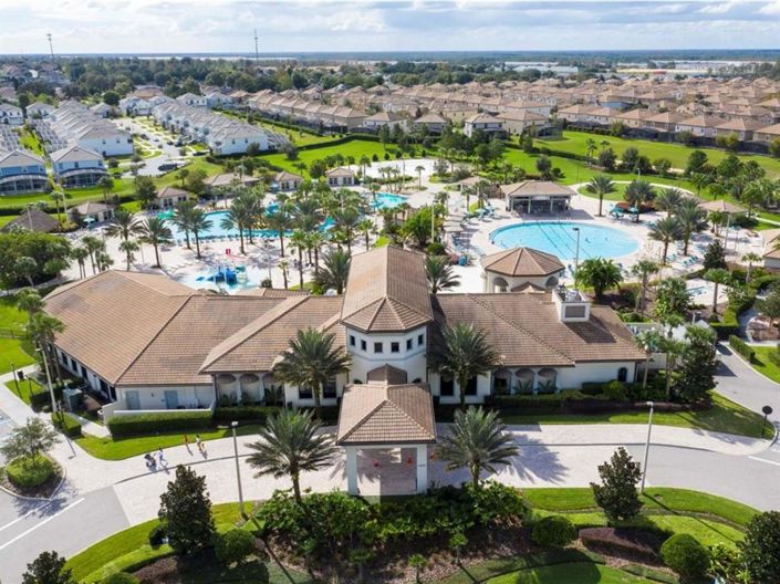 Image No.60-5 Bed Townhouse for sale