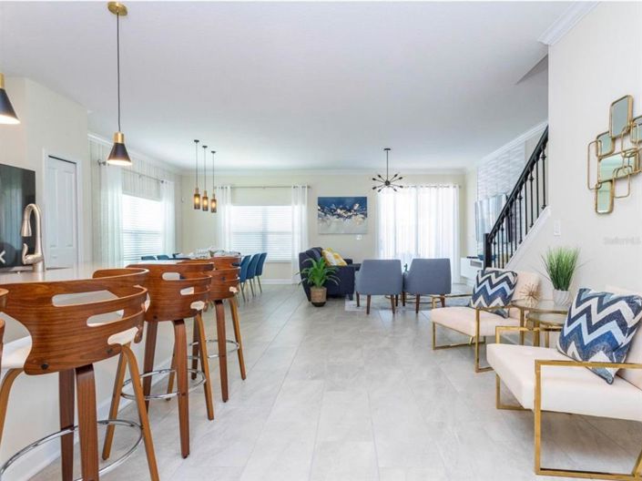 Image No.7-5 Bed Townhouse for sale