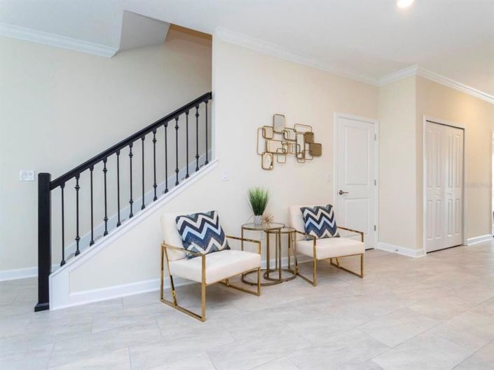 Image No.9-5 Bed Townhouse for sale