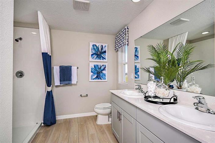 Image No.19-5 Bed Property for sale