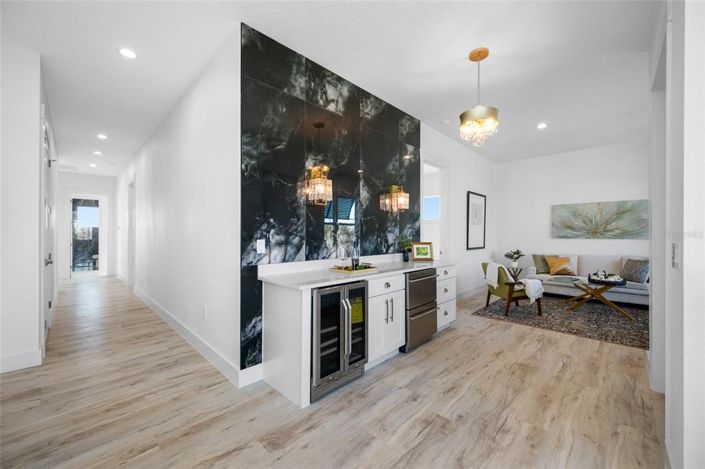 Image No.35-6 Bed Property for sale