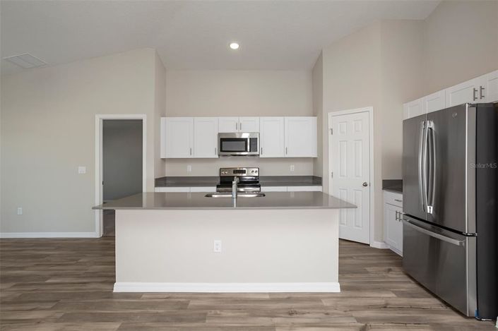 Image No.7-4 Bed Property for sale