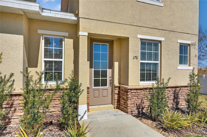 Image No.2-3 Bed Townhouse for sale