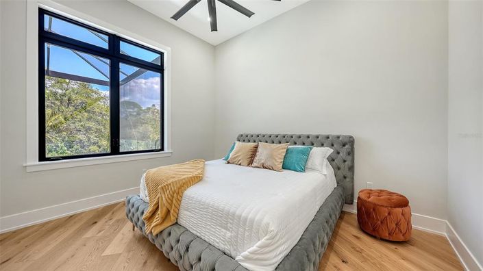 Image No.27-4 Bed Property for sale
