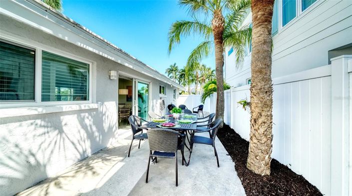 Image No.11-4 Bed Property for sale