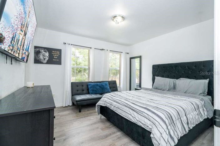 Image No.48-4 Bed Property for sale