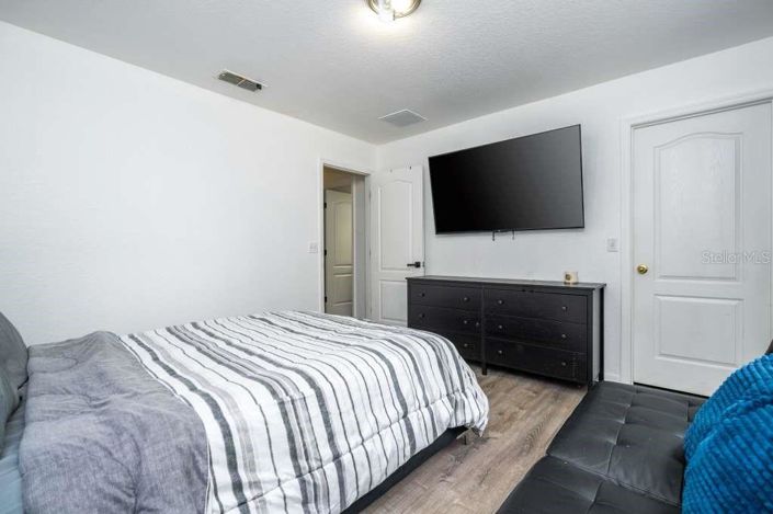 Image No.57-4 Bed Property for sale