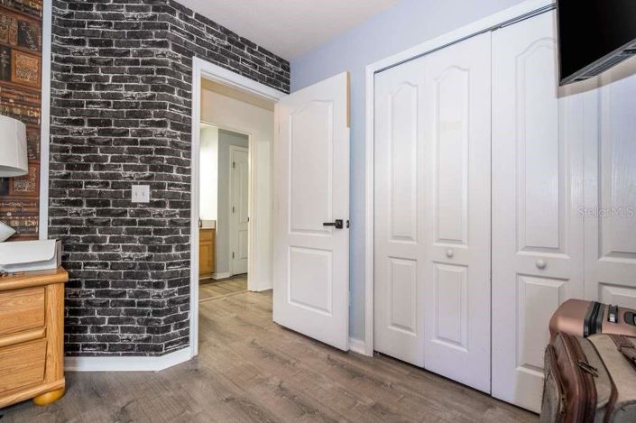 Image No.60-4 Bed Property for sale