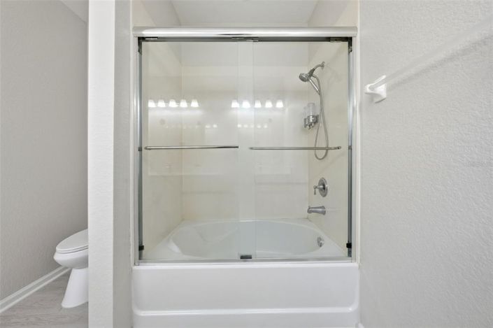Image No.20-3 Bed Property for sale