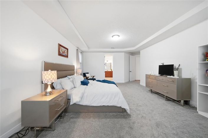 Image No.33-5 Bed Property for sale