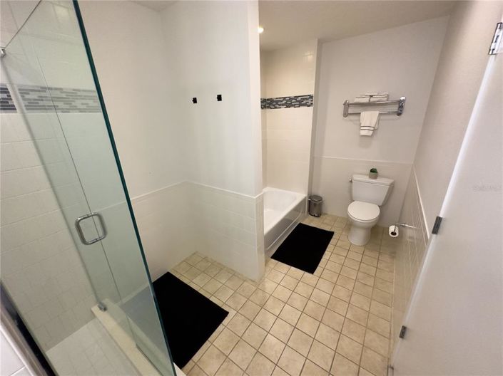 Image No.21-2 Bed Property for sale