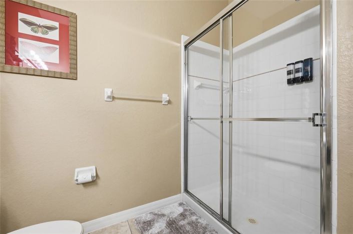 Image No.36-3 Bed Property for sale