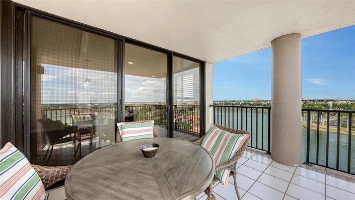 Image No.59-2 Bed Property for sale