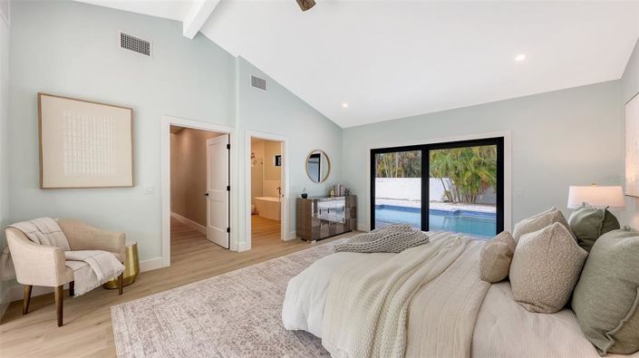 Image No.35-4 Bed Property for sale