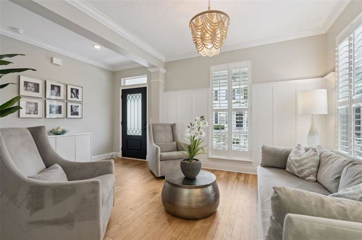Image No.4-4 Bed Property for sale