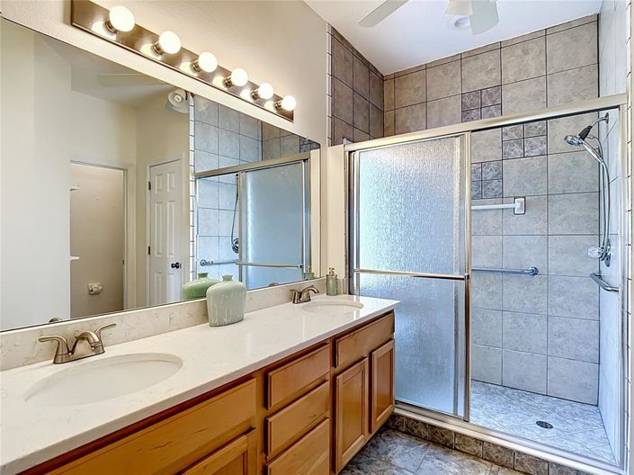 Image No.31-3 Bed Property for sale