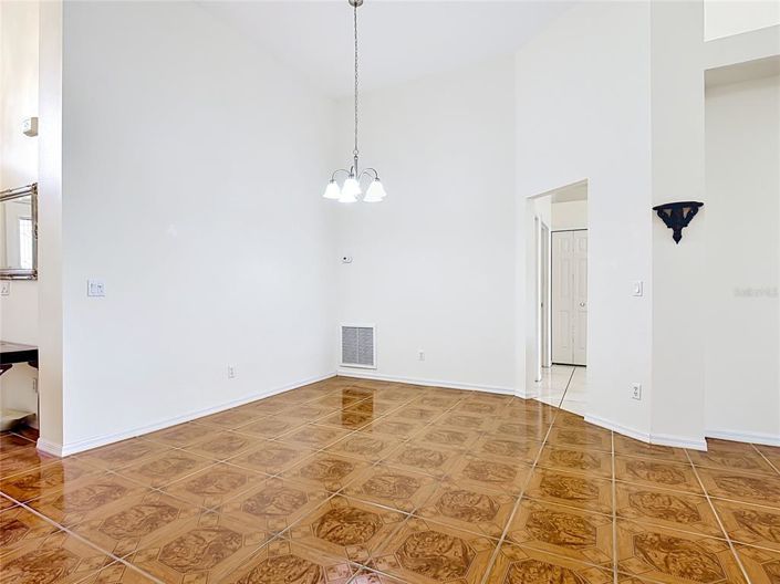 Image No.9-3 Bed Property for sale
