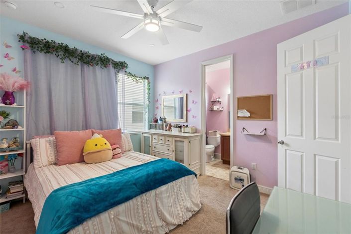 Image No.20-5 Bed Property for sale