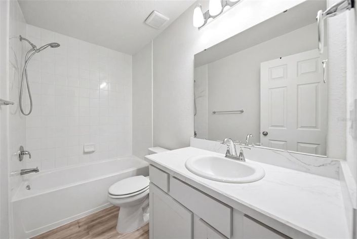 Image No.20-5 Bed Property for sale
