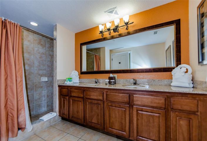 Image No.33-2 Bed Property for sale