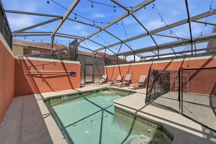 Image No.2-4 Bed Townhouse for sale