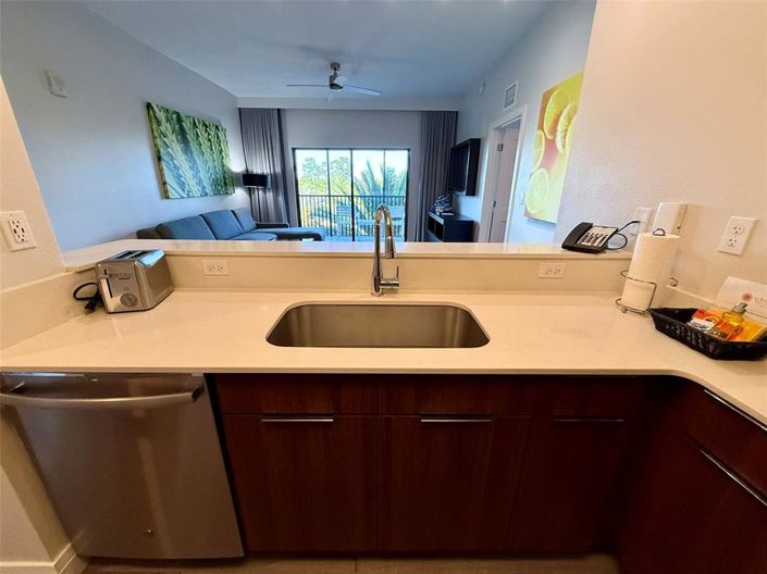 Image No.10-2 Bed Property for sale