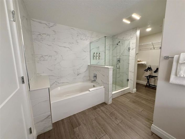 Image No.14-2 Bed Property for sale