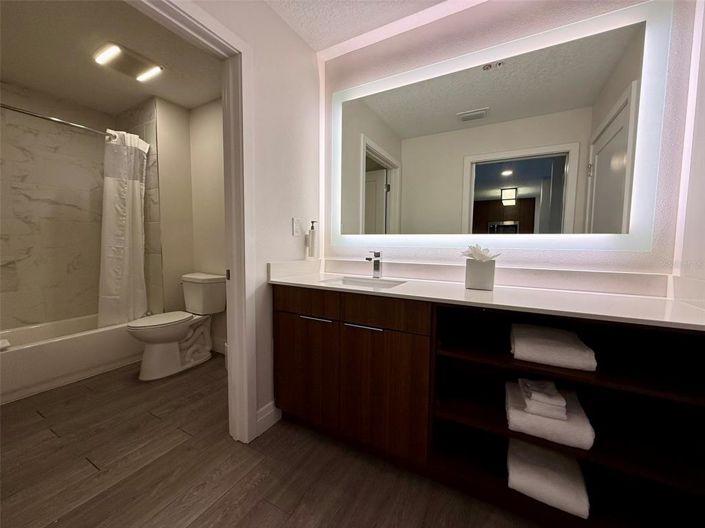 Image No.18-2 Bed Property for sale