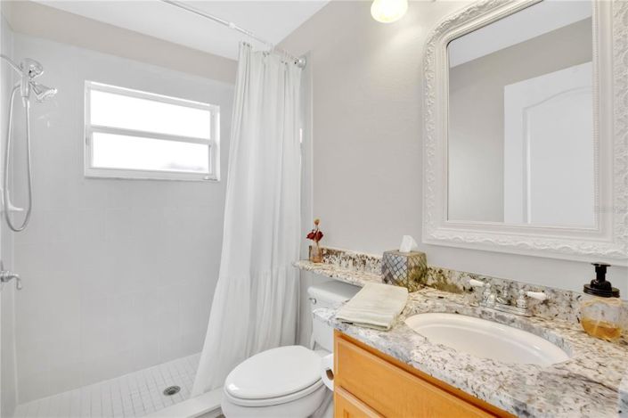 Image No.27-5 Bed Property for sale