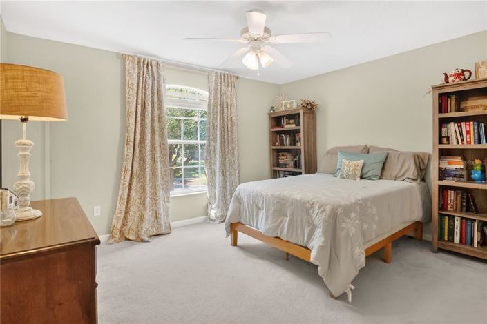 Image No.30-5 Bed Property for sale