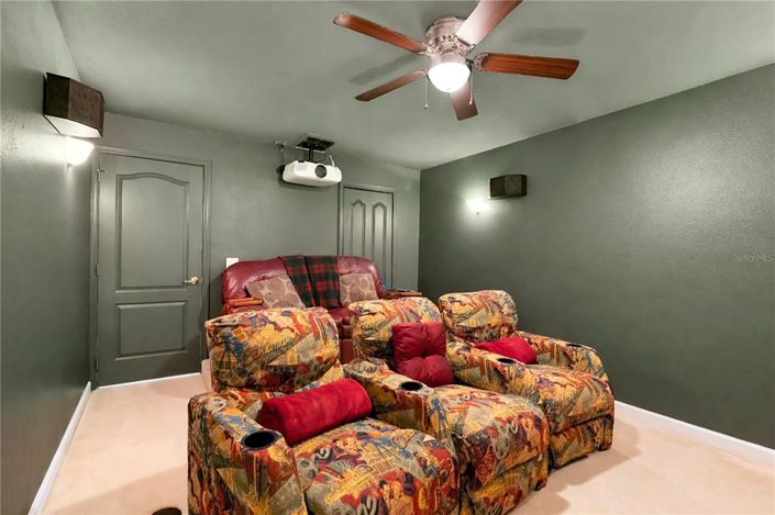 Image No.34-5 Bed Property for sale