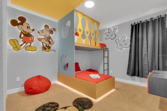 Image No.36-8 Bed Property for sale