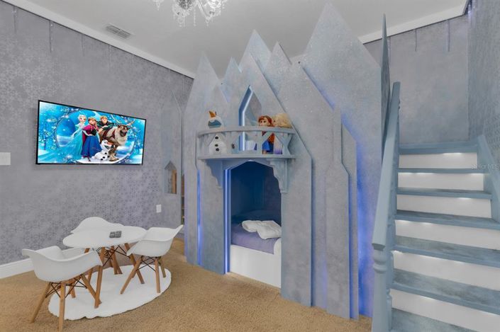 Image No.41-8 Bed Property for sale