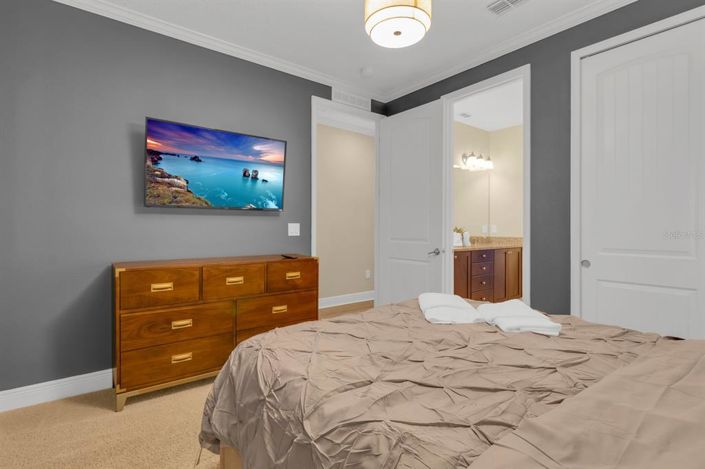 Image No.47-8 Bed Property for sale