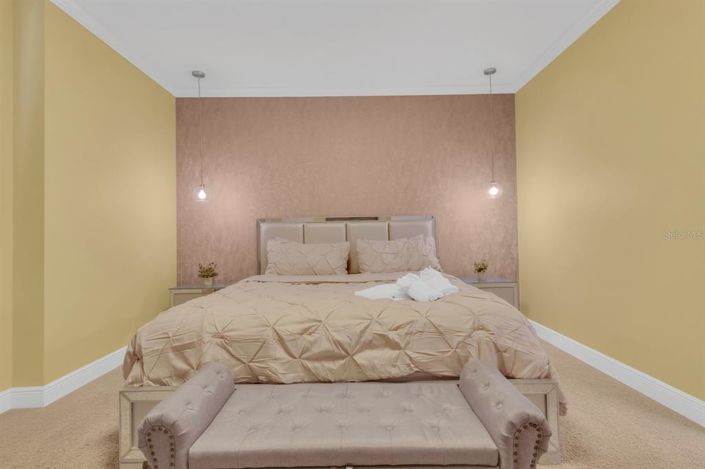 Image No.53-8 Bed Property for sale