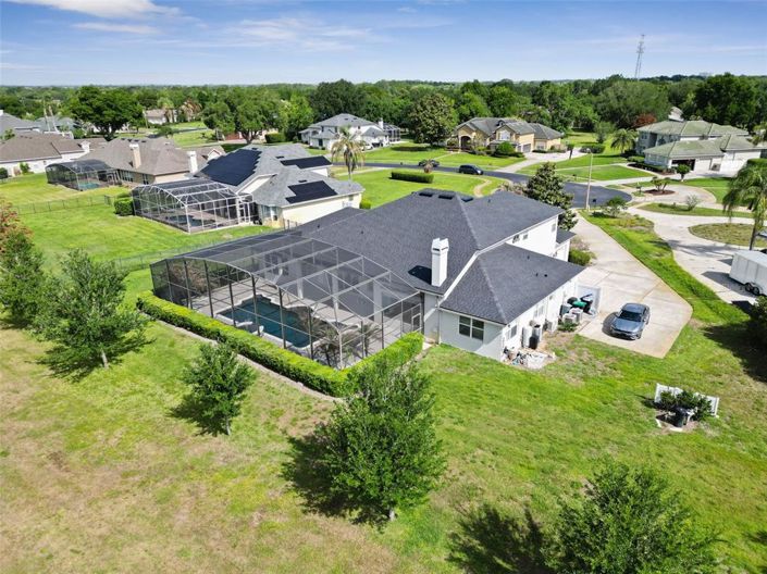 Image No.2-5 Bed Property for sale