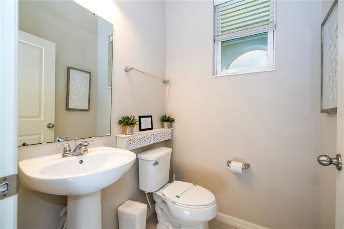 Image No.30-4 Bed Townhouse for sale