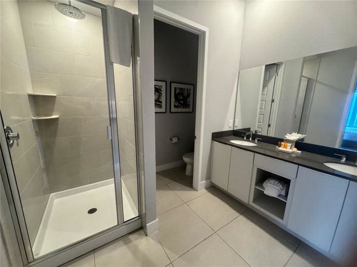 Image No.29-5 Bed Property for sale