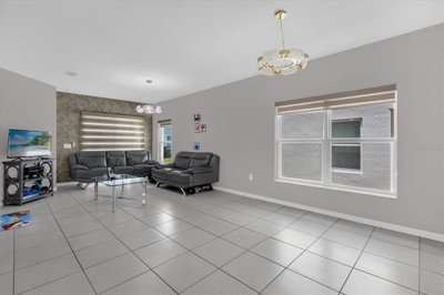 fa005713