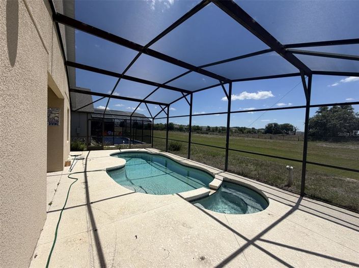 Image No.23-5 Bed Property for sale