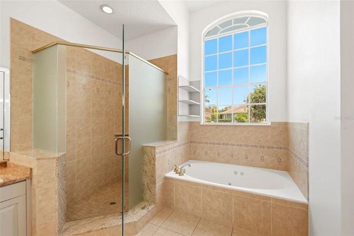 Image No.25-5 Bed Property for sale