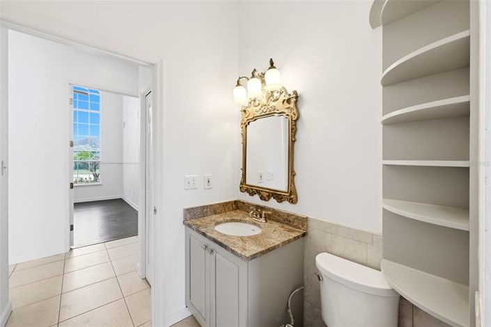 Image No.47-5 Bed Property for sale